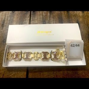 iWatch/Smart Watch JF dragon Faux Wood Print Gold Trim Band and Face Guard